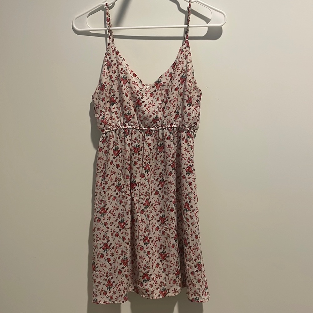 White floral sundress - Picture 1 of 2